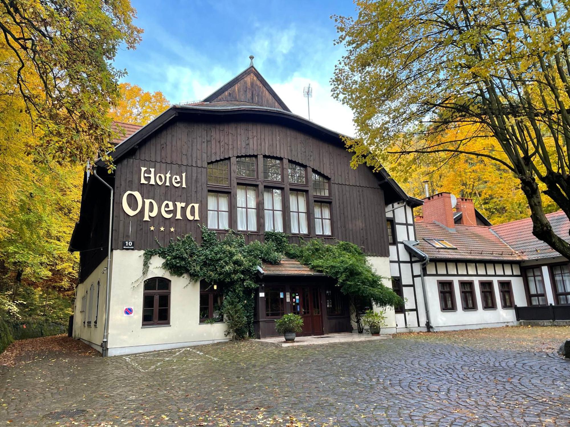 Hotel Opera โซพอต ภายนอก รูปภาพ